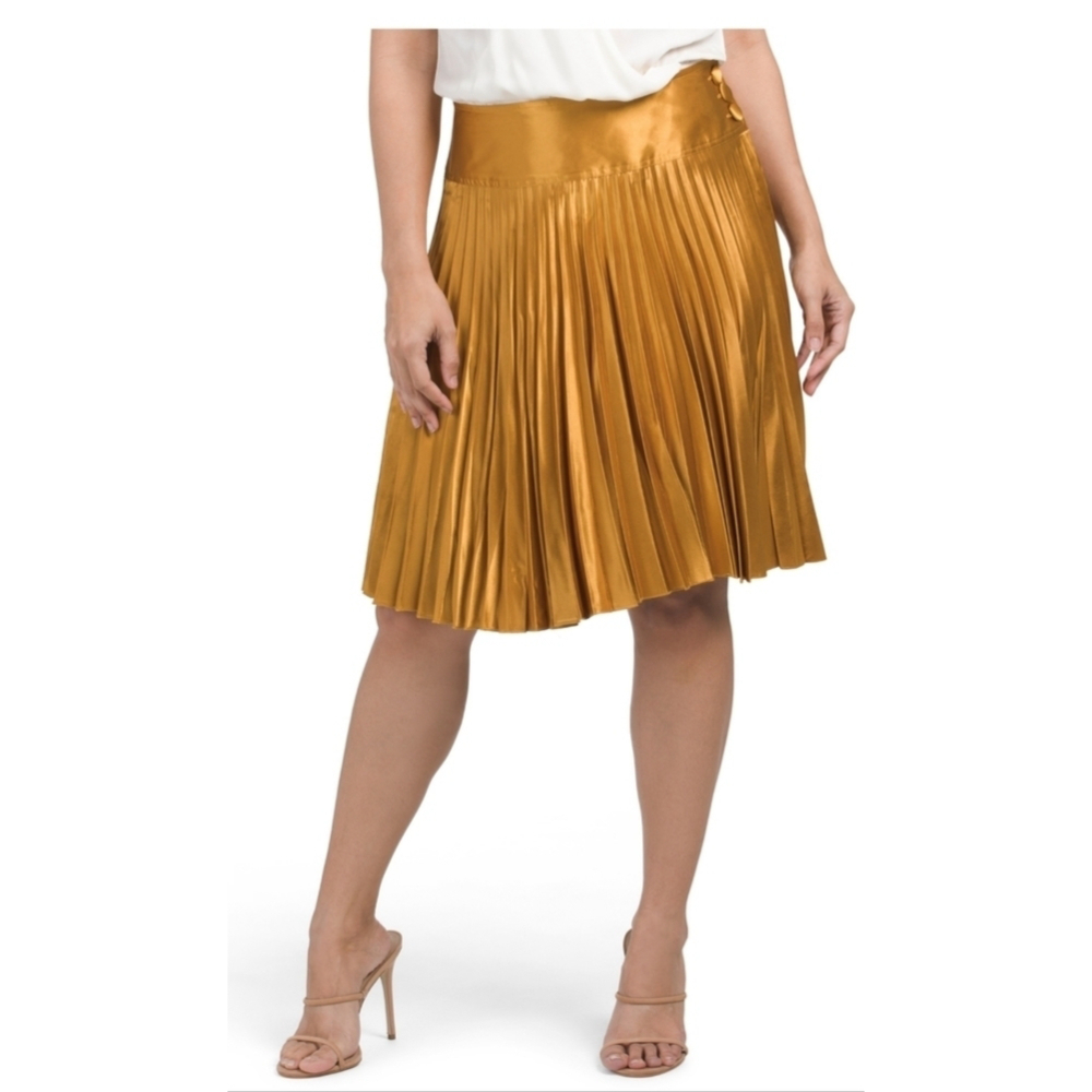 Vertigo Women's Gold Pleated Midi Skirt